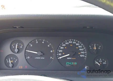 2002 Jeep Grand Cherokee Laredo from USA, damaged, VIN 1J4GW48SX2C313093